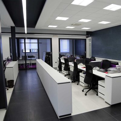 Professionnels : nettoyage industriel, remise en état, entretien des locaux